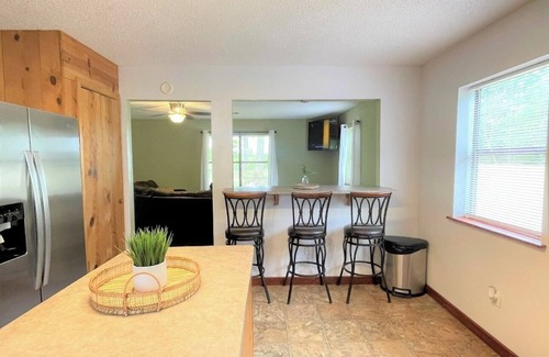 Ozark House | Inviting Home Near the Pig Trail in Scenic Ozarks