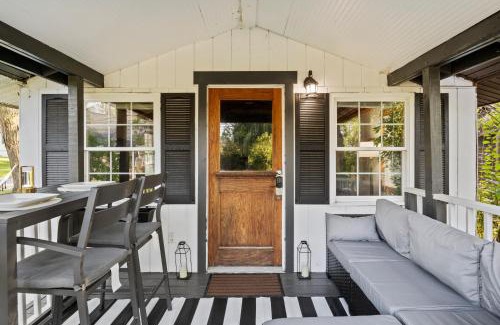 Canandaigua House | Charming Home with King Bed & Lake Access for Pet Lovers