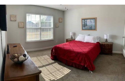 Prairie Grove Other | cozy home with pet-friendly yard, fast wi-fi, and close to Fayetteville