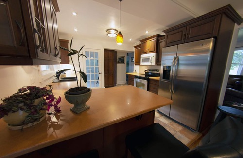 Kentville House | Tranquil Retreat with Spa and Hot Tub in Annapolis Valley