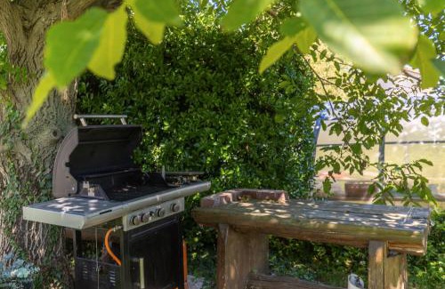 Sarsoni Apartment | Pet-Friendly Retreat at Happy Rentals - 4-Star Comfort