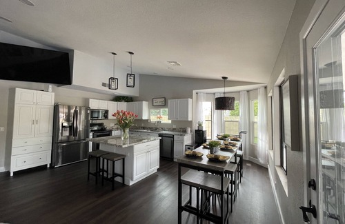 Deer Valley House | Charming Retreat with Private Pool & Ocean Views Await You!