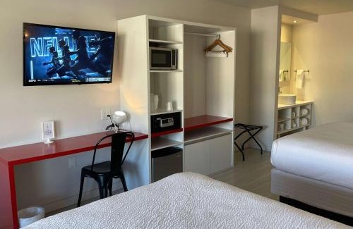 Kissimmee Hotel | Ideal Hotel Near Disney: Family-Friendly & Highly Rated