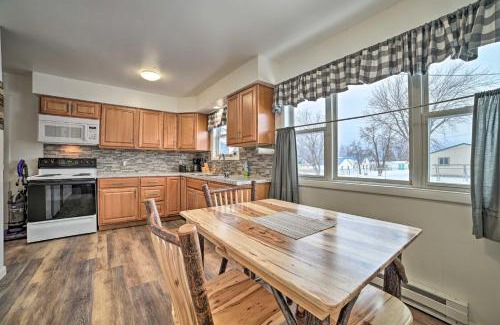 Houghton Lake Heights House | Inviting Houghton Lake Heights Cottage with Private Yard