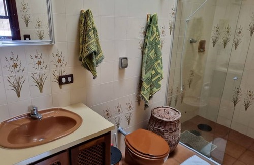 Jardim Marcia House | Convenient Beachside Retreat with Ocean Views and More