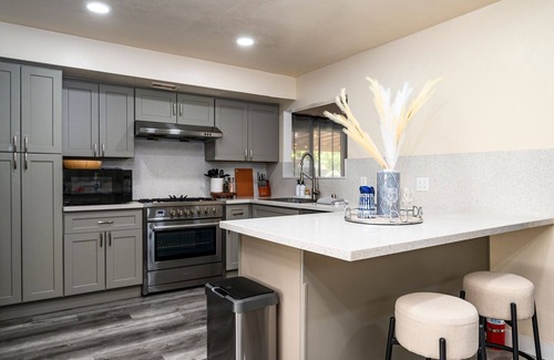 Huntington Beach House | Charming 4-Bedroom House Near Huntington Beach and Disneyland