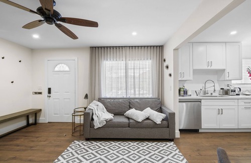 Eastside House | Charming Beach House - Steps from Disney Magic