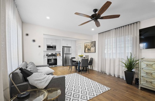 Eastside House | Charming Beach House - Steps from Disney Magic