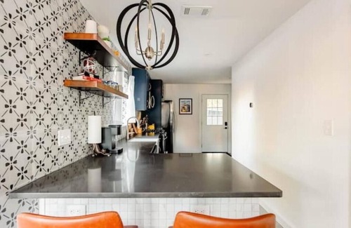 Chestnut House | Charming Home with Spacious Backyard and Fast Wi-Fi