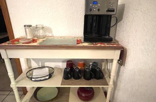 Springdale House | Ideal Homebase in NWA - Pet and Child Friendly Stay
