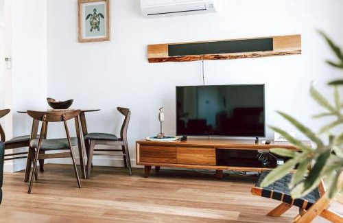 St Helens House | Comfortable House near Town with Scenic Bay Views