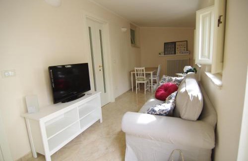 L'Aquila Apartment | Charming House with Private Courtyard in Historic AQ