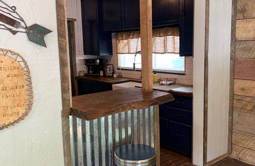 Riggins House | Charming Downtown Riggins Home - Walk to All Attractions!