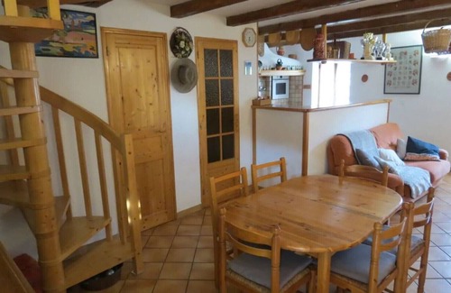 Brianconnet House | Comfortable Mountain Retreat with Pet-Friendly Amenities
