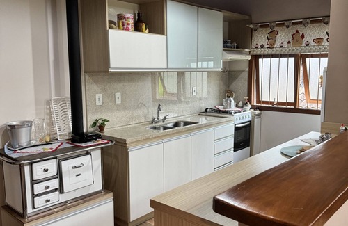 Canela House | Welcoming Canela House: High-Speed Internet & Family-Friendly