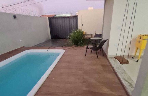 Guaxupe House | Cozy house in Guaxupé with swimming pool in a quiet location