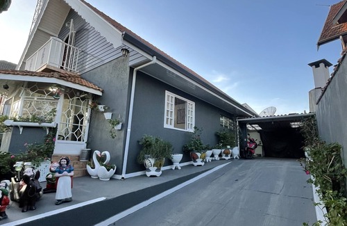 Campos do Jordao House | Charming Retreat, 10 Minutes from the Tourist Center
