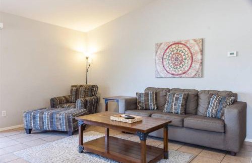 Avondale House | Inviting House with Pool, BBQ & Pet-Friendly Amenities