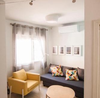 Genil House | Comfortable House Steps from Granada's City Center