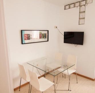 Genil House | Comfortable House Steps from Granada's City Center