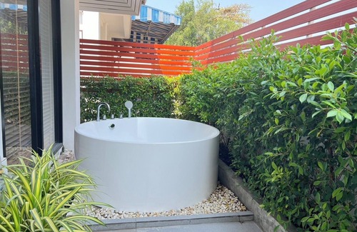 Saen Suk House | Charming Private House Steps from Bangsean Beach