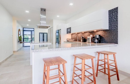 Malmok House | Beachfront Retreat in Boca Catalina, Aruba - Guest Rated 10/10