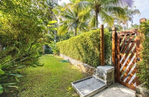 Praia das Cigarras House | Beachside Retreat with Terrace and Barbecue, Rated 9.6/10