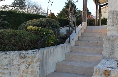 La Roche-Posay House | Cozy Villa La Roche-Posay with Spa and Breakfast Options