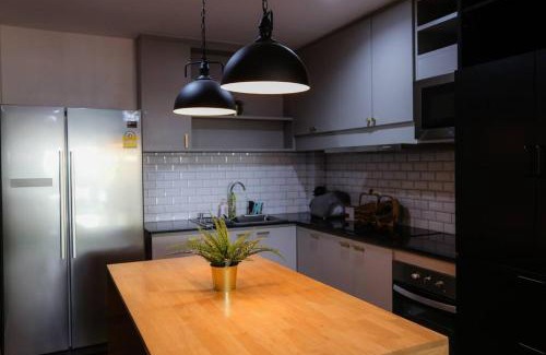 Ban Waen House | Child-Friendly Cozy Hug Home - 4-Star Rated Getaway