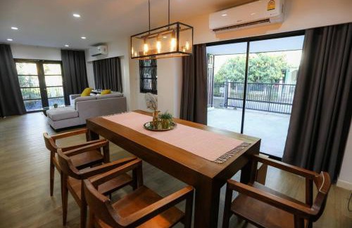 Ban Waen House | Child-Friendly Cozy Hug Home - 4-Star Rated Getaway