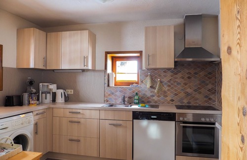 Zell am See Cabin | Serene Mountain View Hut Near the Lake - Rated 10/10
