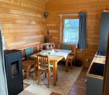 Neureichenau Apartment | Inviting Blockhütte in Nationalpark - Top-Rated Getaway