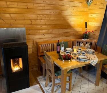 Neureichenau Apartment | Inviting Blockhütte in Nationalpark - Top-Rated Getaway