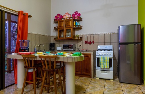 Esterillos Apartment | Family-Friendly Iguana Apartmentos with Oceanfront Views