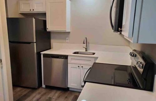 Olympia Apartment | Welcoming Retreat in Lacey with Spa and Hot Tub Amenities