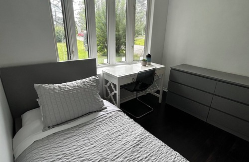 Alcona House | Inviting Innisfil Beach Cottage with Lakeview, Steps to Sand