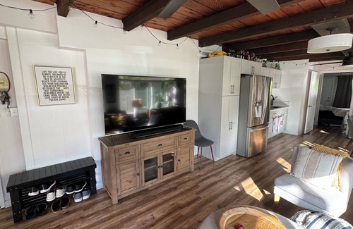 Kaneohe House | Charming Island Retreat near MCBH and the Beach
