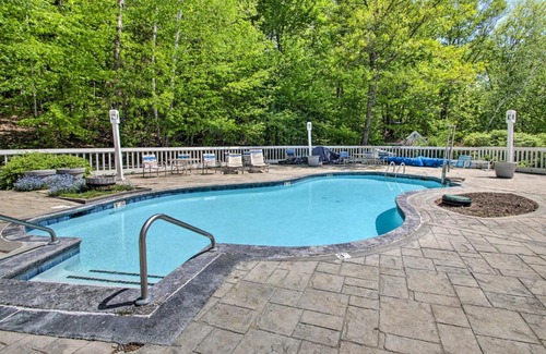 Jackson Apartment | Inviting Jackson Condo with Mountain Views & Pool Access