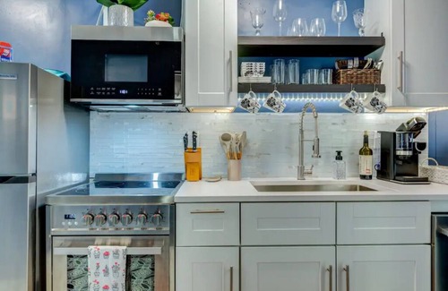Winston - Salem House | Inviting King Blue H2O Staycation with Hot Tub & Pool