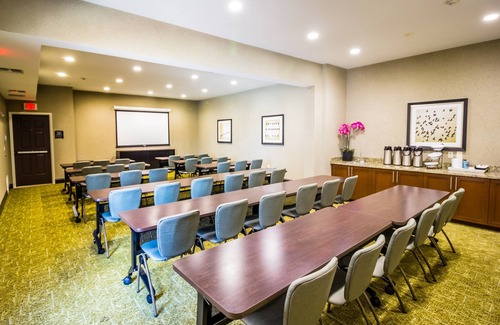 Plano Condo | Cozy King Suite with Pool, Spa & 24-Hour Business Center