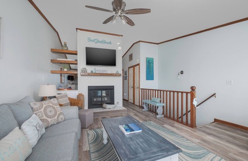 Kitty Hawk House | Inviting Kitty Hawk Condo with Oceanfront Pool and Amenities