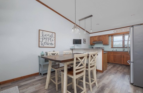 Kitty Hawk House | Inviting Kitty Hawk Condo with Oceanfront Pool and Amenities