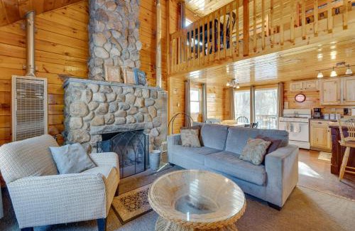 Weirs Beach House | Welcoming Laconia Cabin Near Winnipesaukee Pier