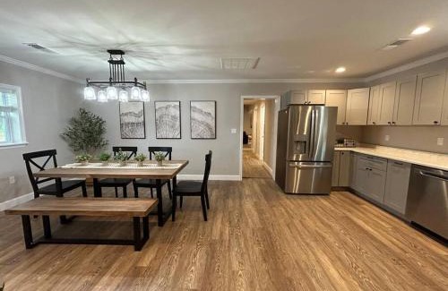 Thomson House | Inviting Lake Home at Raysville with Pet-Friendly Amenities
