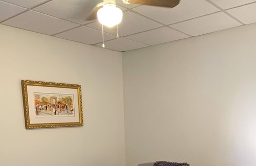 Fosterdale Apartment | Tranquil Lake View Apartment with Spa and Hot Tub Amenities