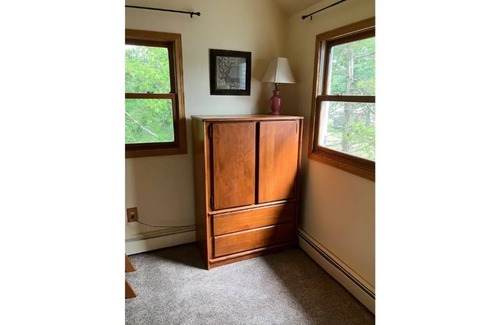 Oxford House | Relaxing Lake View Home - Family-Friendly Retreat