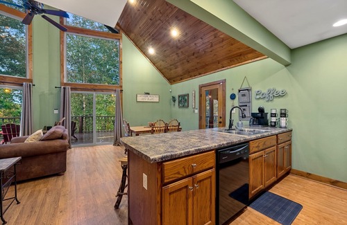 Cub Run Cabin | Charming Lakefront Cabin with Breakfast in Mammoth Cave