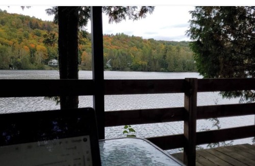 Amherst House | Serene Lakefront Cottage - Perfect Family Getaway Near Tremblant