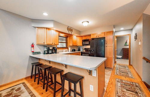 Oakland House | Experience Lakeside Escape with Dock, Hot Tub & Pool Table!