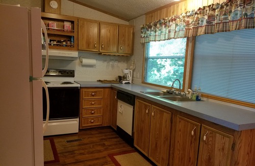 Hawkins House | Lakefront Haven: Family-Friendly Retreat with Private Dock